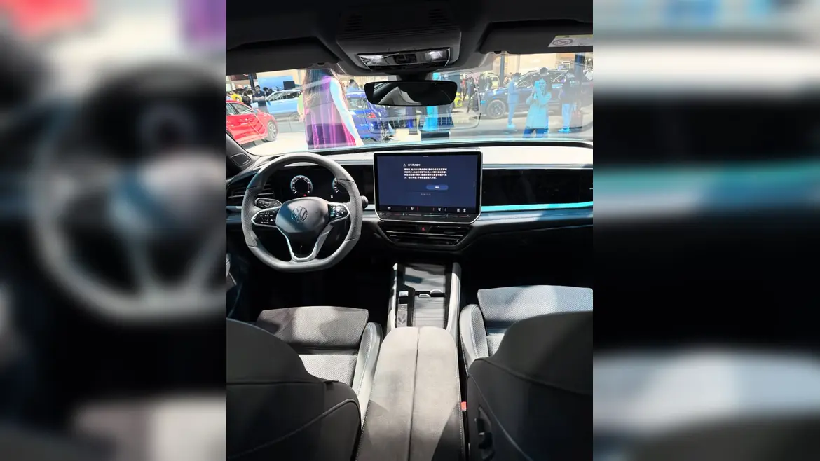 Volkswagen Passat Pro İç Tasarım