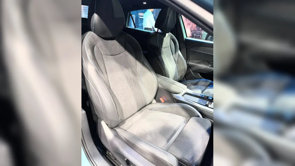 Volkswagen Passat Pro Yolcu Tarafı