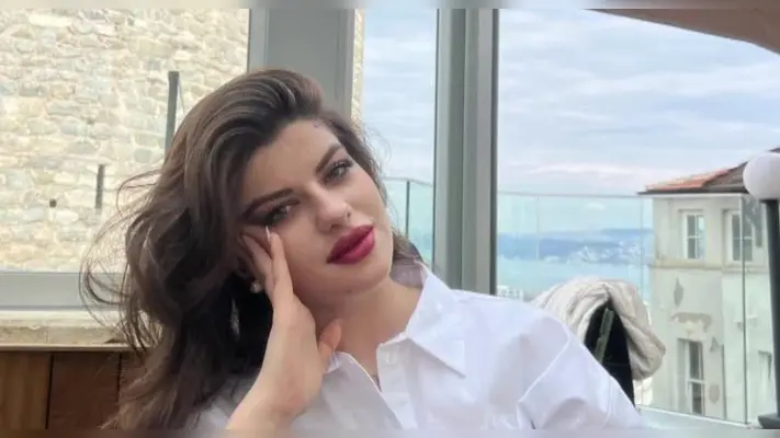Ayşe Tokyaz, 22